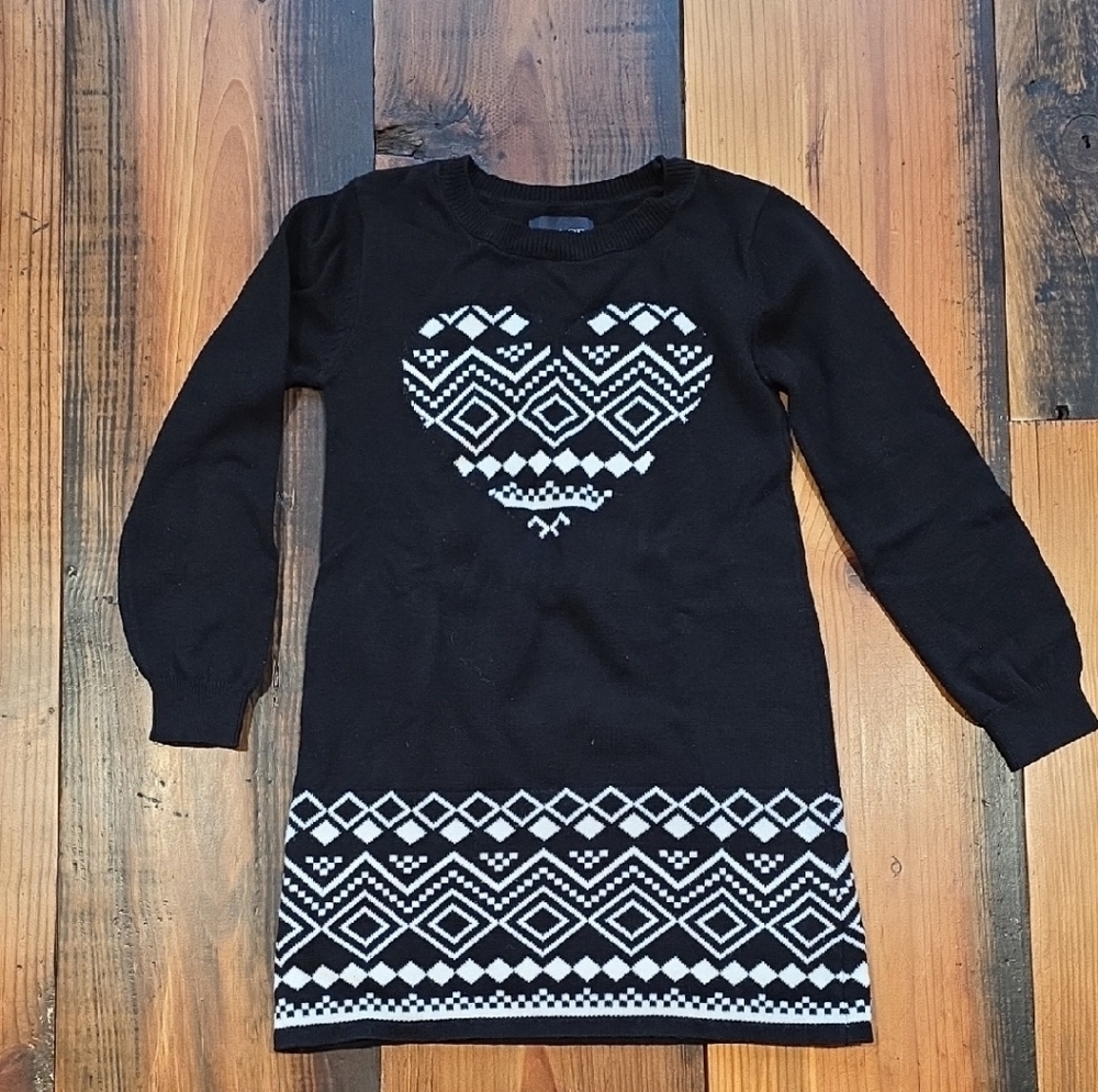 Place Black and White Heart Pattern Kids Casual Dress